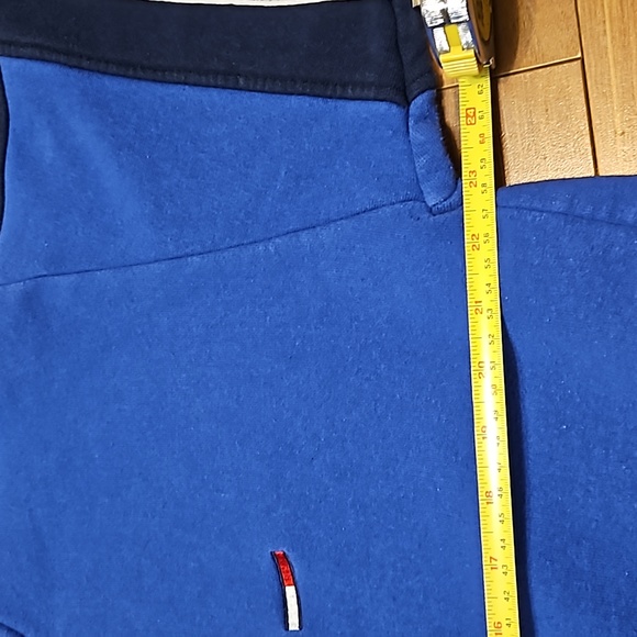 Vintage Tommy Hilfiger Sweatshirt Blue  Striped Sleeves Made In Canada Large - Picture 4 of 7